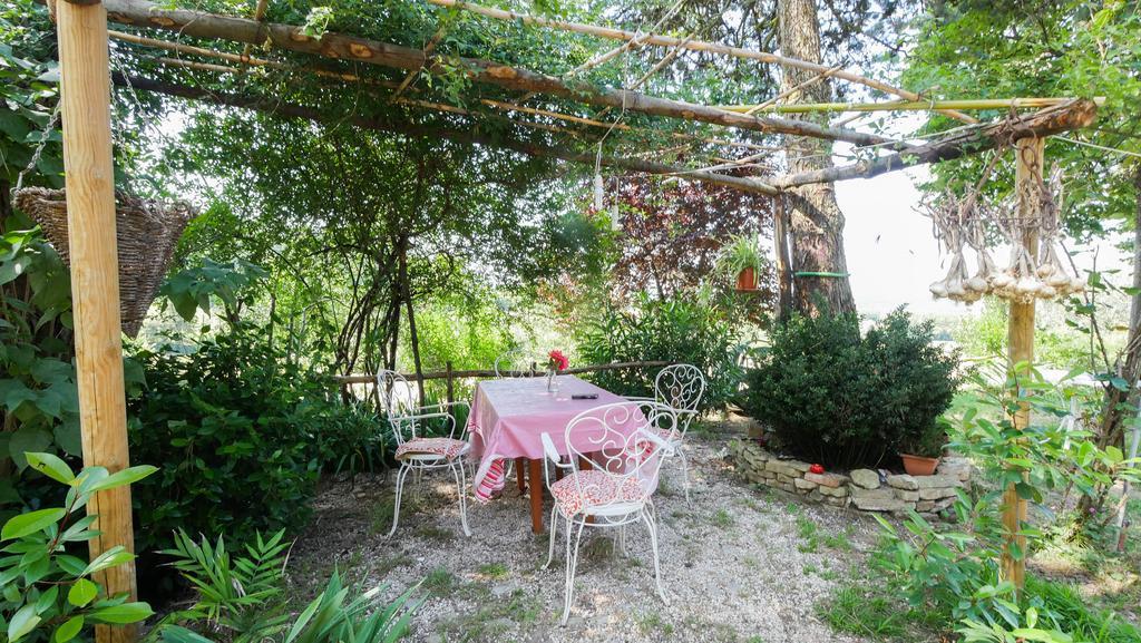 德拉罗萨住宿加早餐旅馆 Civitella D'Arna 外观 照片