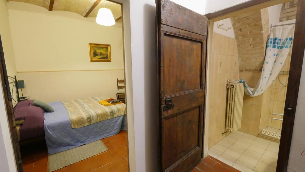德拉罗萨住宿加早餐旅馆 Civitella D'Arna 外观 照片